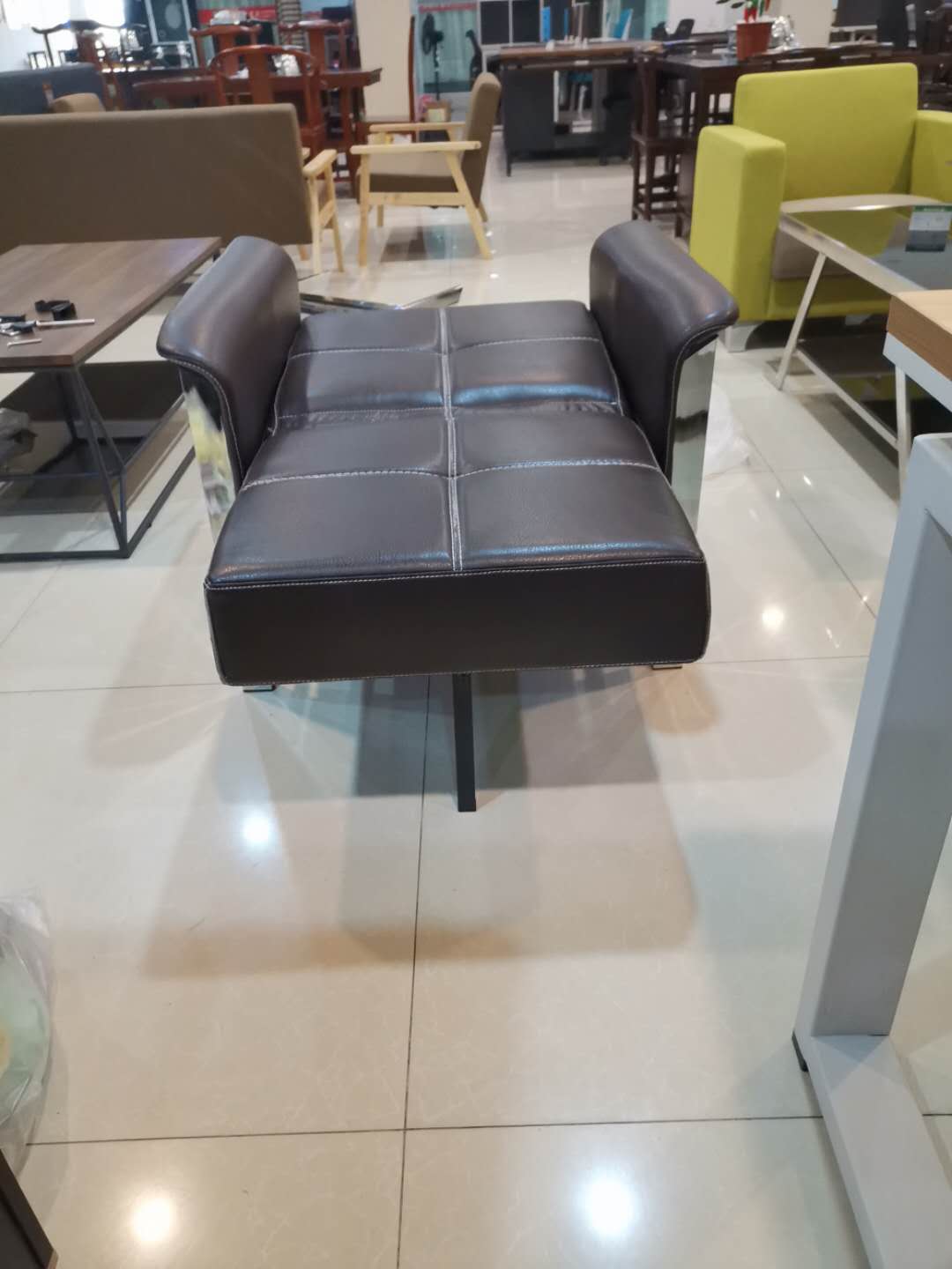 多功能辦公沙發(fā)